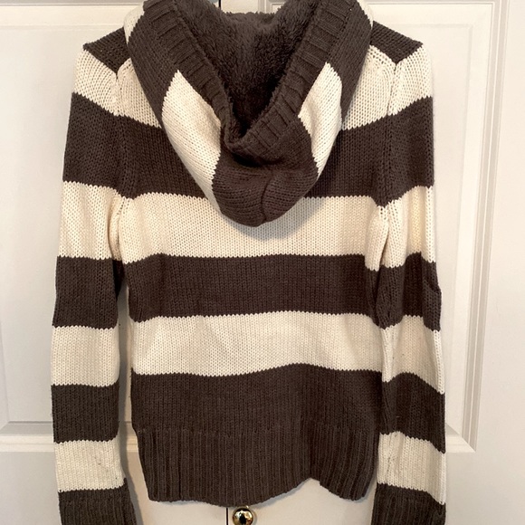 Kirra sweater - Picture 3 of 3